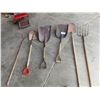 Image 1 : 2 Shovels, 2 Spades and 2 forks