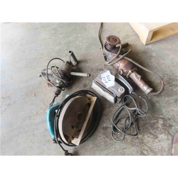 4 Power Tools  Makita Circular Saw, B&D 1/2" Drill, B&D 