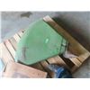 Image 3 : John Deere Fender and Gasket
