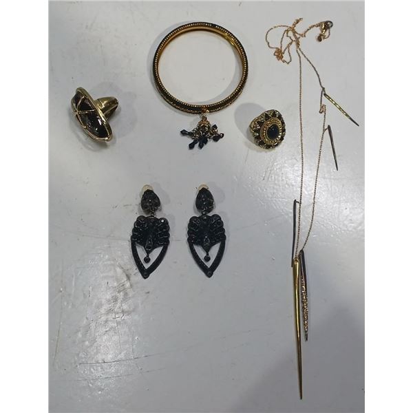 Collection of Costume Jewellery Necklace, Bracelet, Earrings and Rings