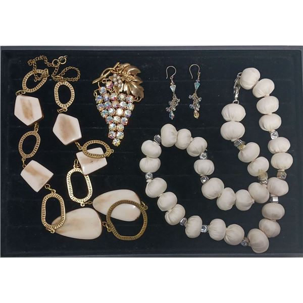 Collection of Costume Jewellery Necklaces, Earrings and Brooch