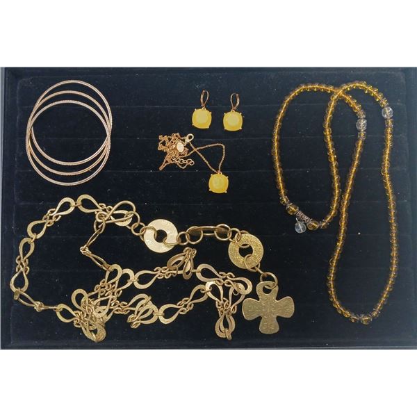 Collection of Costume Jewellery Necklaces, Bracelets and Earrings
