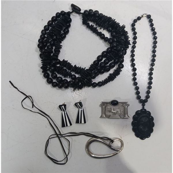 Collection of Costume Jewellery Necklaces, Earrings and Brooch