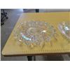 Image 2 : 2 clear carnival glass trays