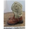 Image 2 : Kids cowboy old west leather boots Size 10?