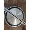 Image 2 : 2 hubcaps