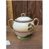 Image 5 : Vintage Nippon Porcelain Hand Painted Cream and Sugar Set