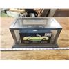 Image 1 : Collector's display case, w/ mirrored back - 5.5x11.6x5.6" - sealed, new