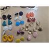 Image 5 : lot of costume jewelry
