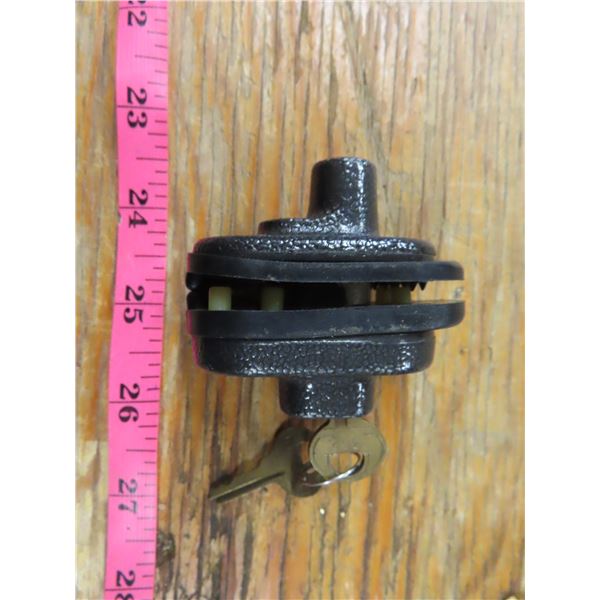 Gun lock (keys included)