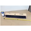 Image 1 : LOT: DE 6 TÊTES DE BALAI AGF 18"