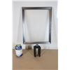 LOT: 7 CADRES POUR SIGNALISATION 11.5"x14" A/ MONTRAGE SUR POSTES