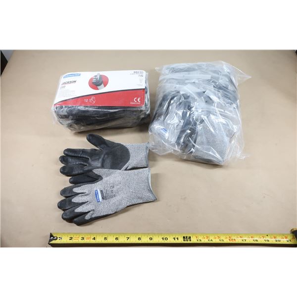 LOT: 26 PAIRES DE GANTS ANTI-COUPURES AVEC DYNEEMA KIMBERLY CLARK 98235 PETIT