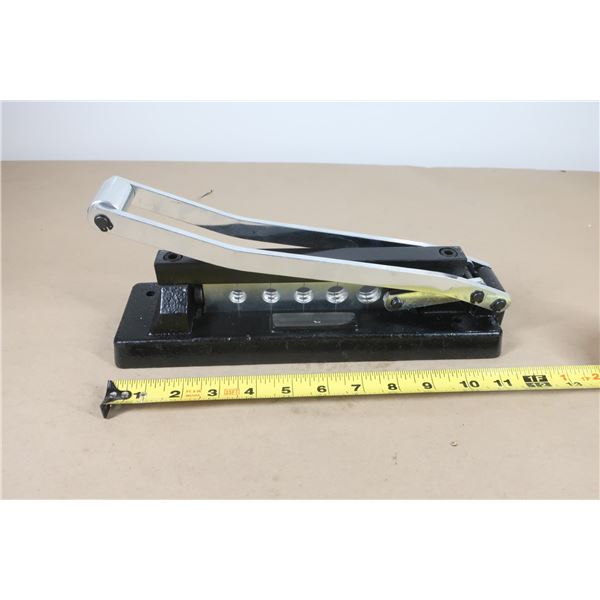 SERTISSEUSE DE TABLE WESTERN ENTREPRISE CR-100