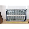 Image 2 : ÉTAGÈRE GRILLAGÉE METRO MX1830G SUPOPORTS VERTICAL NON-INCLUS 18"x30"