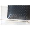 Image 3 : TAPIS ANTIFATIGUE PLAQUE DIAMANTÉE ULTRASOFT 3'x8' - NOIR WEARWELL 414.1516X3X8BK