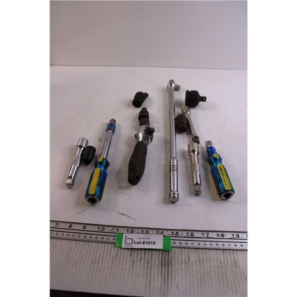Socket Wrenches and Articulated Extensions