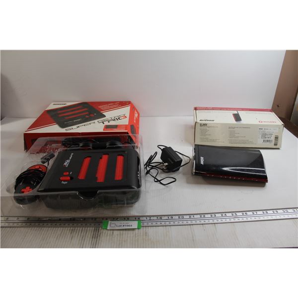 Super Retro Tric3 Console, Rogers Rocket Hub - Both Untested