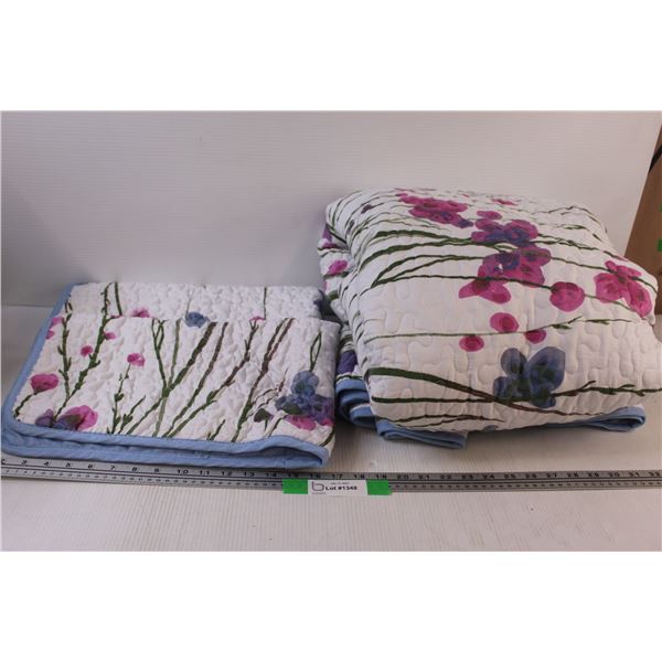 *Queen Sized Comforter 