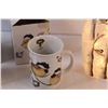 Image 3 : Chickadee Lighted Decor & (2) Mugs - Works