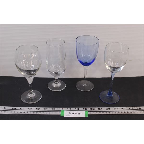 (4) Wine Glasses