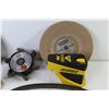 Image 2 : Black & Decker Stripper Wheel - Sanding Disk - Cutting Disk - Laser Level - Wooden Rulers - Automoti