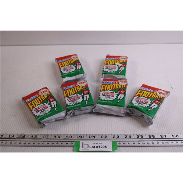 (6) Packs of Fleer 1991 Football Cards