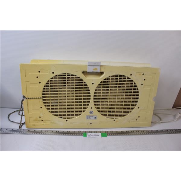 Windmere Window Fan - Works, Has Crack - 24" x 13"