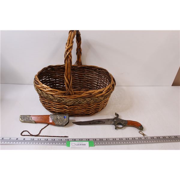 Dornado Knife w/Scabbard & Wicker Basket