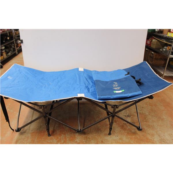 * Hidden Wild Brand Cot in Carrying Case
