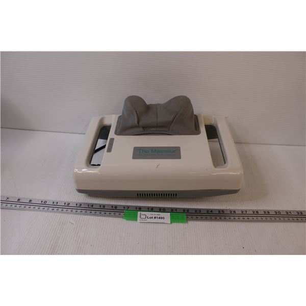 The Masseur - Powers On