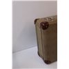 Image 4 : Vintage Small Suitcase - 18" Long