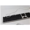 Image 2 : Keyboard, Mouse, Apple lightning Cord