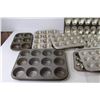 Image 5 : Super Shooter Electric Cookie Maker (powers on - running) - Cupcake Baking Pans