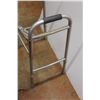 Image 2 : * Folding Walker - 32" x 16" x 22"