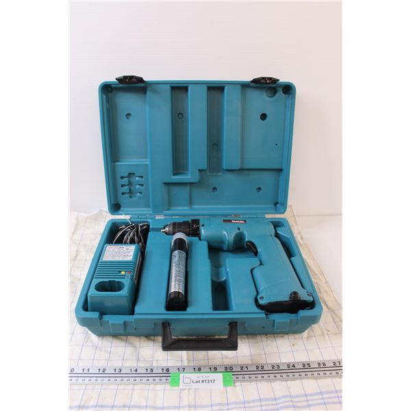 Makita Battery Powered Drill in Case - Battery May Need Charge