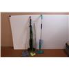 Image 1 : *Eureka Bagless Vacuum - Aluminum Yard Stick - Floor Mops