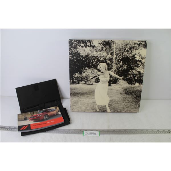 Marilyn Monroe Print on Vinyl - 2019 Dodge Caravan User Guide