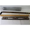 Image 5 : Vintage Yardstick - Wire Roll (partial) - 24" Level - T-Square