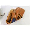 Image 4 : (3) Baseball Gloves (2 Left handed - 1 Right) - Rawlings - Spalding - Collegiate