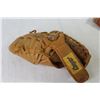 Image 5 : (4) Baseball Gloves (4 Left Hand) - Eaton - Cooper