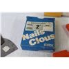 Image 3 : Drywall Repair Kit - Sm Glue Trowel - 2" Nails