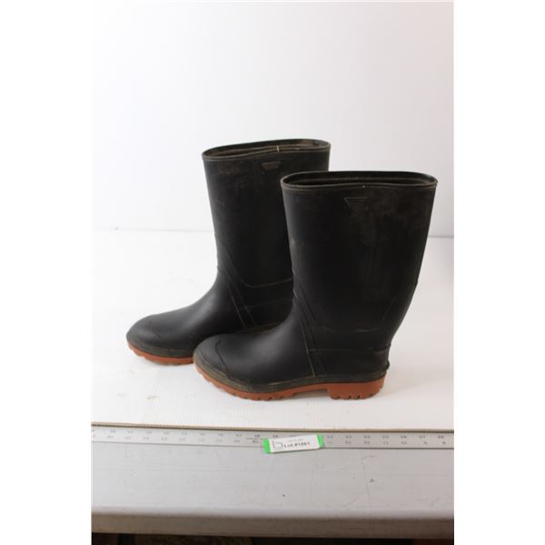 Men's Size 10 Rubber Boots