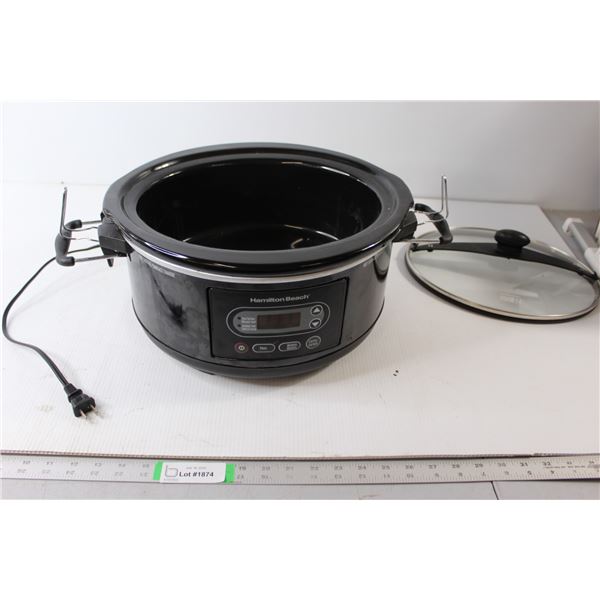 Hamilton Beach Stay or Go Crockpot - Turns on