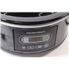 Image 2 : Hamilton Beach Stay or Go Crockpot - Turns on
