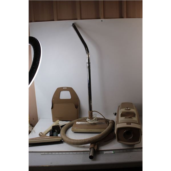 Electrolux Vacuum - Works