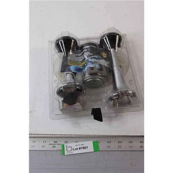 Package of Air Horns