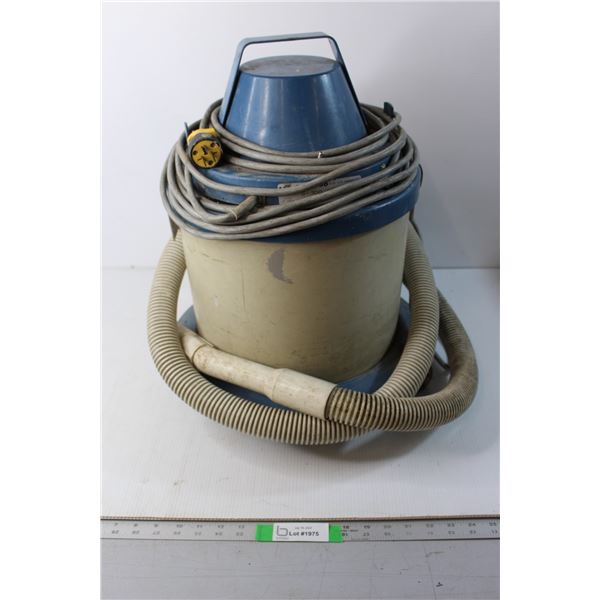 *Vintage Vacuum - Untested