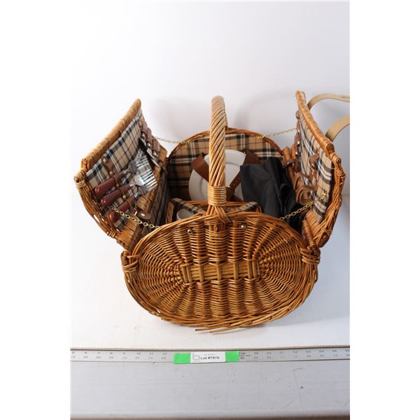 Large Wicker Picnic Basket with Items