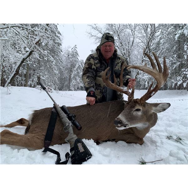 Michigan Whitetail Hunt